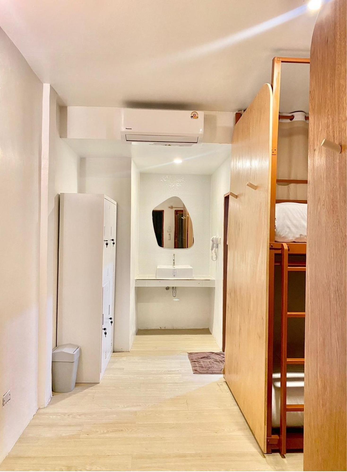 Ubox Samui Hostel - Chaweng Beach Exterior photo