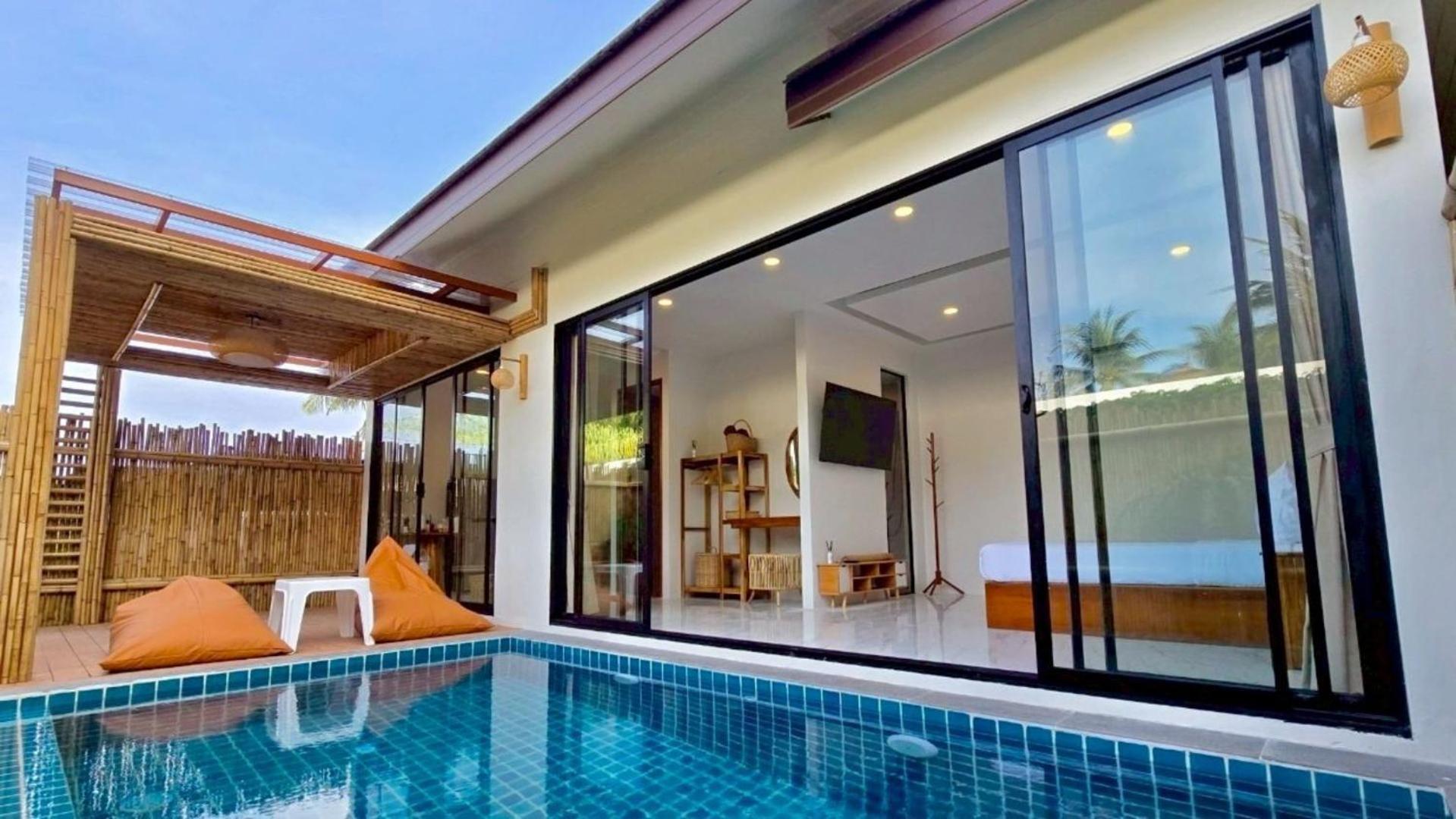 Ubox Samui Hostel - Chaweng Beach Exterior photo